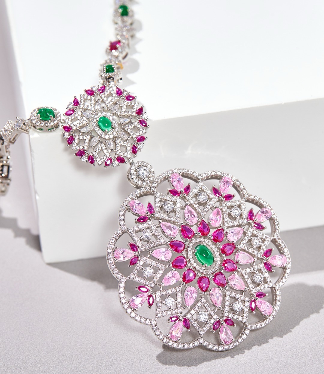 BVLGARI NECKLACE&Earrings CE14480