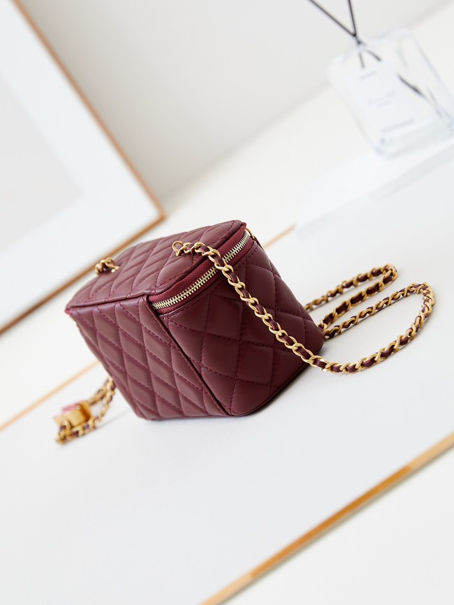 CHANEL MINI CLUTCH AP3940 Wine