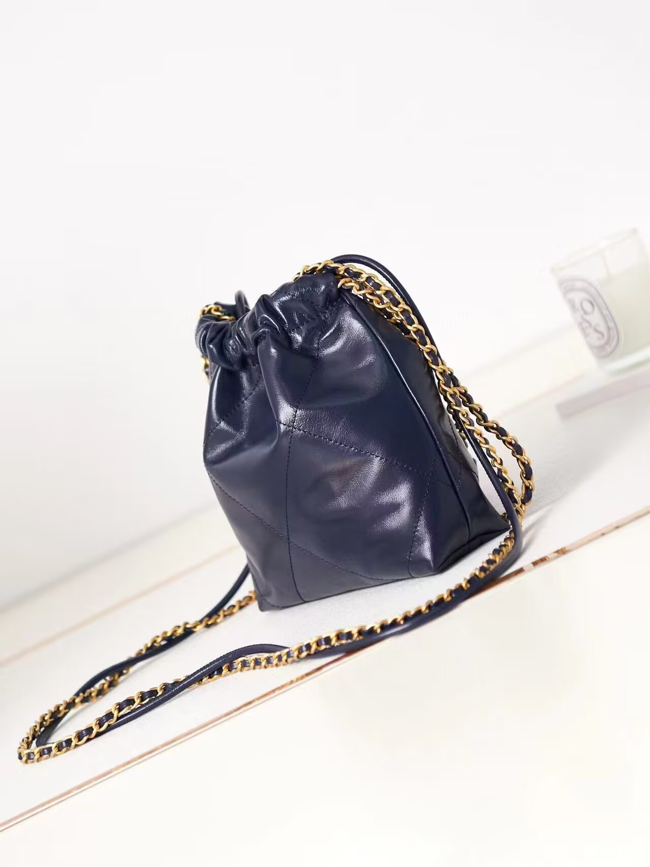 CHANEL 22 MINI HANDBAG AS3980 Navy