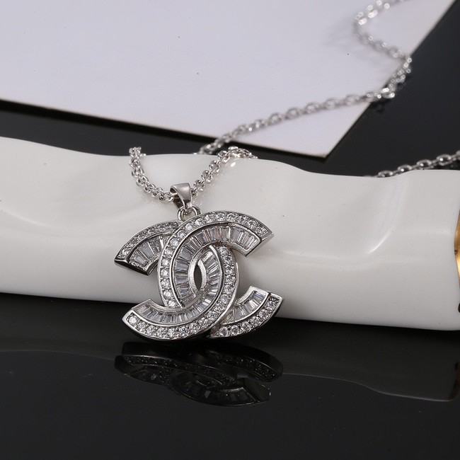 Chanel NECKLACE CE14733