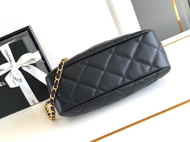 Chanel 24A CLUTCH WITH CHAIN AP1940 black