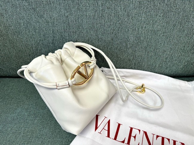 VALENTINO MINI VLOGO POUF Sheepskin WP0AC3Z white