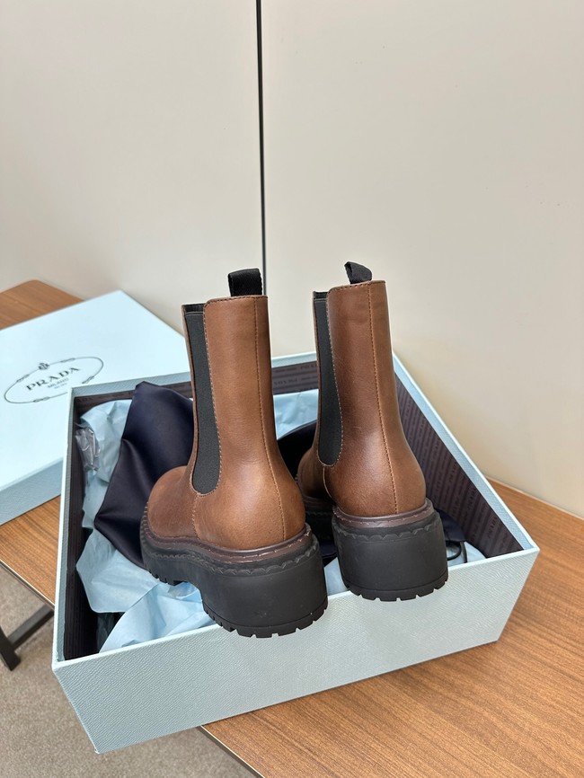 Prada Leather Chelsea boots 11287-3