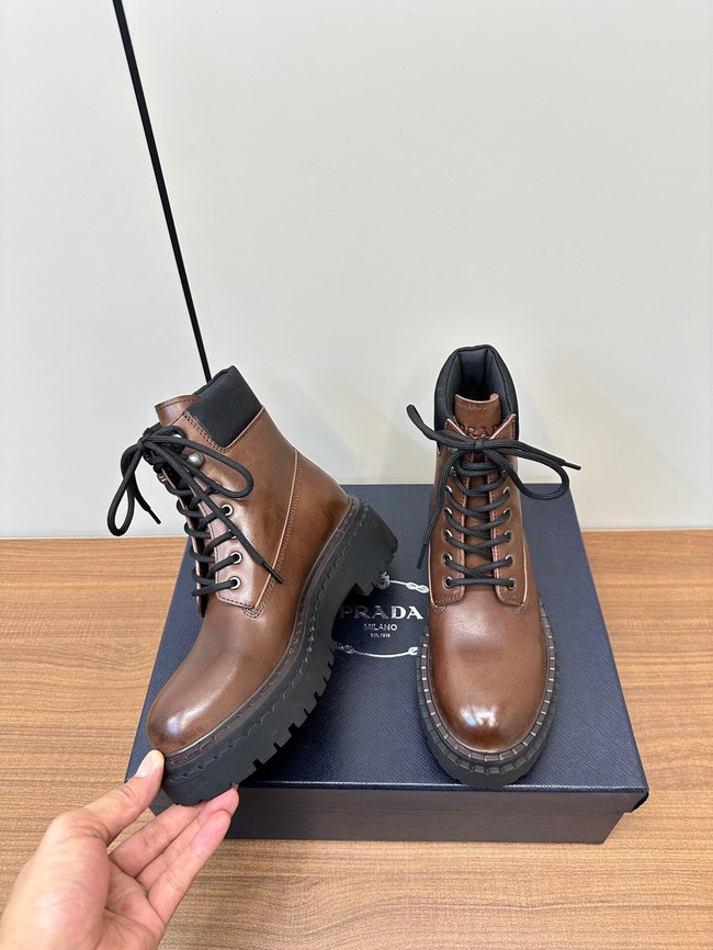 Prada Leather Chelsea boots 11288-2