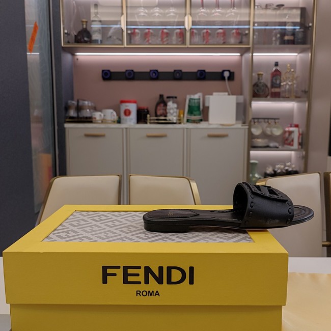 Fendi Slippers 11295-4