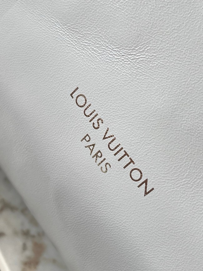 Louis Vuitton CarryAll Dark MM M12583 Trianon Gray