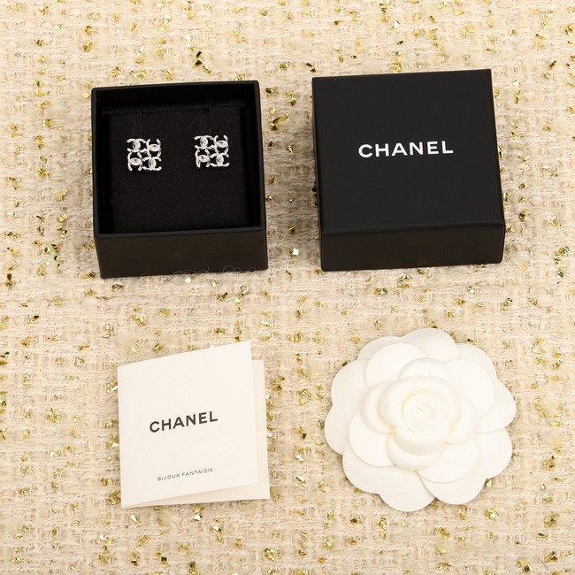 Chanel Earrings CE15015