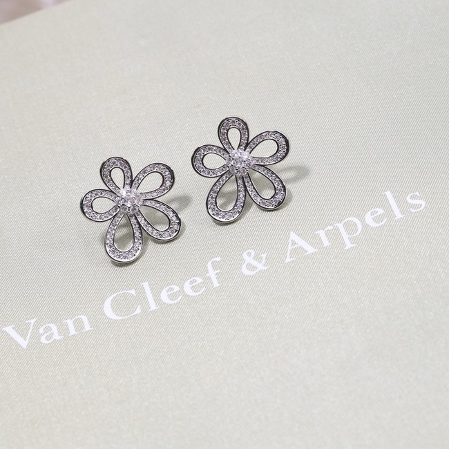 Van Cleef & Arpels Earrings CE15024