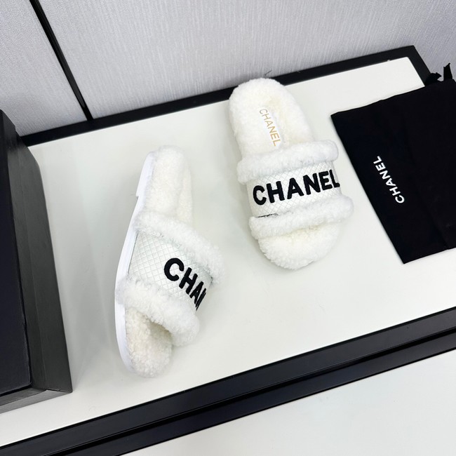 Chanel Slippers 55204-4