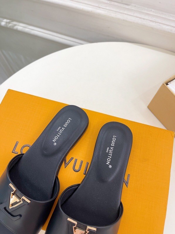 Louis Vuitton Capri Flat Mule 55201-4