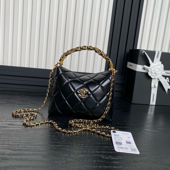 Chanel Shiny Lambskin & Gold-Tone Metal AP4189 Black