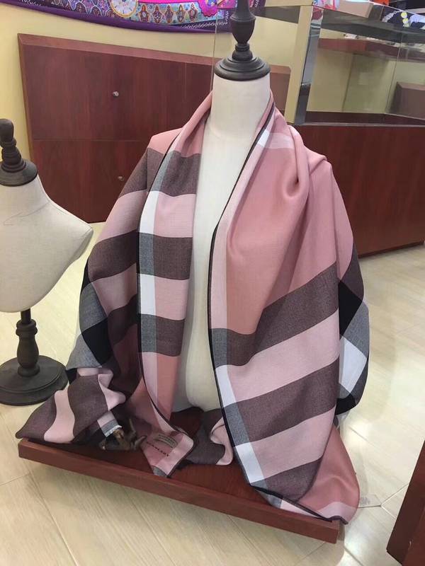 Burberry Scarf BBC00186