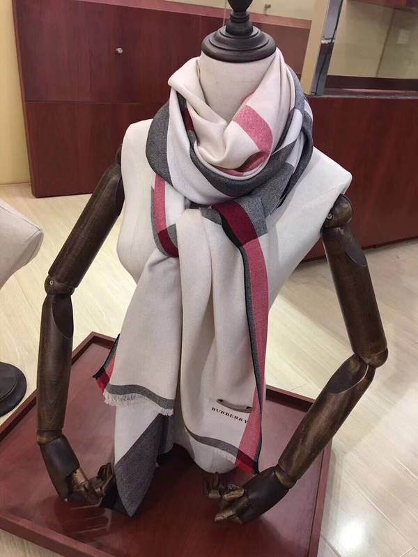 Burberry Scarf BBC00187