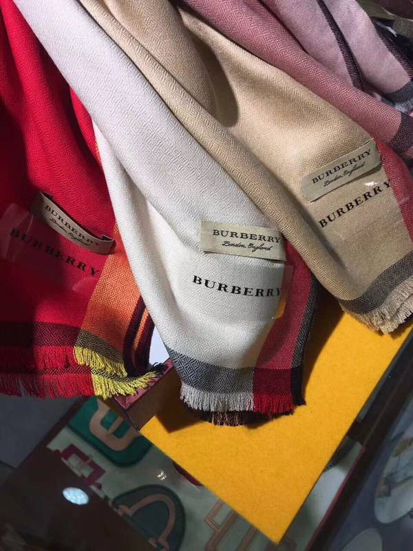 Burberry Scarf BBC00188