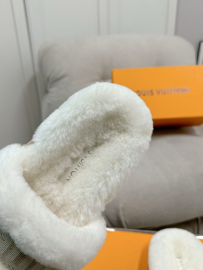 Louis Vuitton Slippers 55260-2