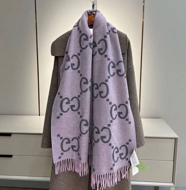 Gucci Scarf GUC00350