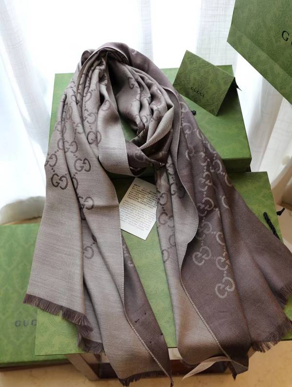 Gucci Scarf GUC00360