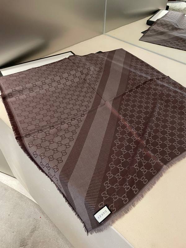 Gucci Scarf GUC00388