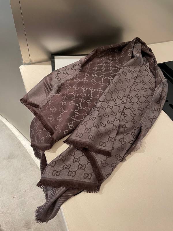 Gucci Scarf GUC00388