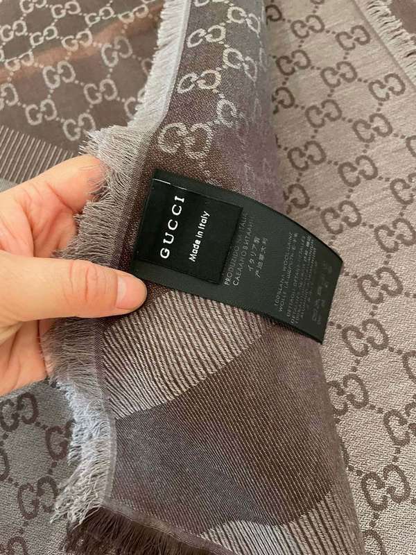 Gucci Scarf GUC00388