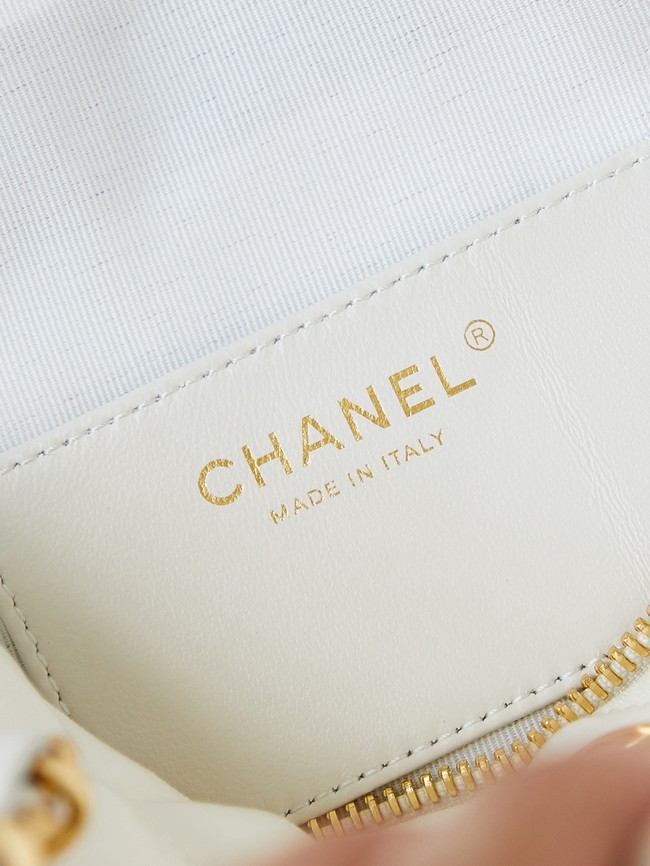 Chanel HANDBAG Lambskin & Gold-Tone Metal AS5152 white