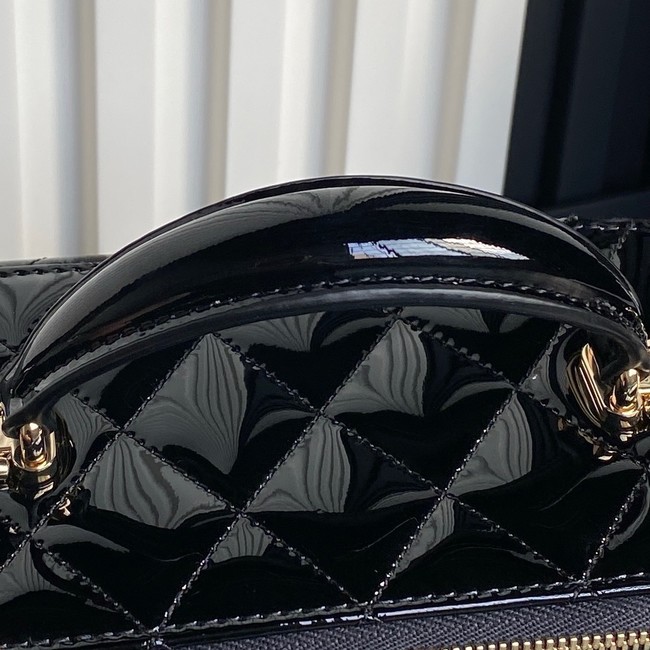 Chanel Patent CLUTCH WITH CHAIN AP2199 black