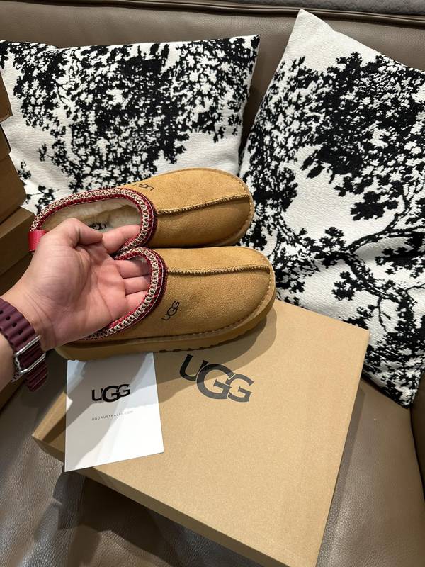 UGG Couple Shoes UGS00198