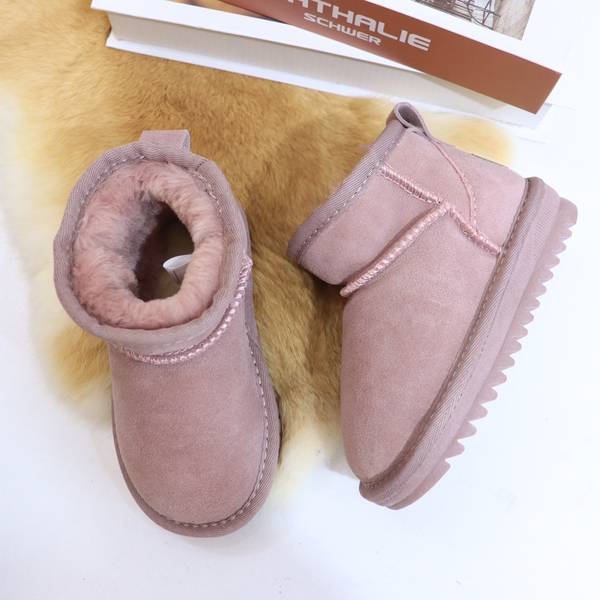 UGG Children