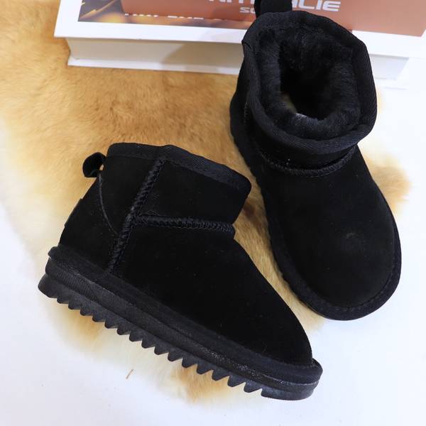 UGG Children