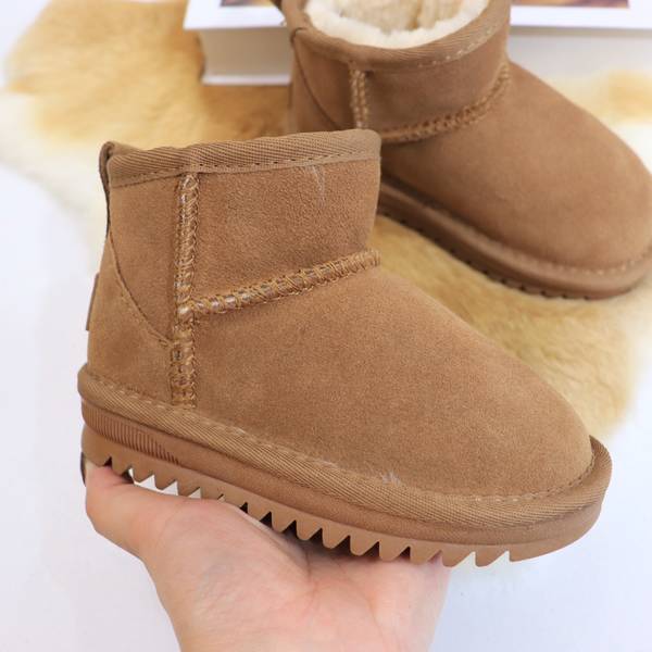 UGG Children