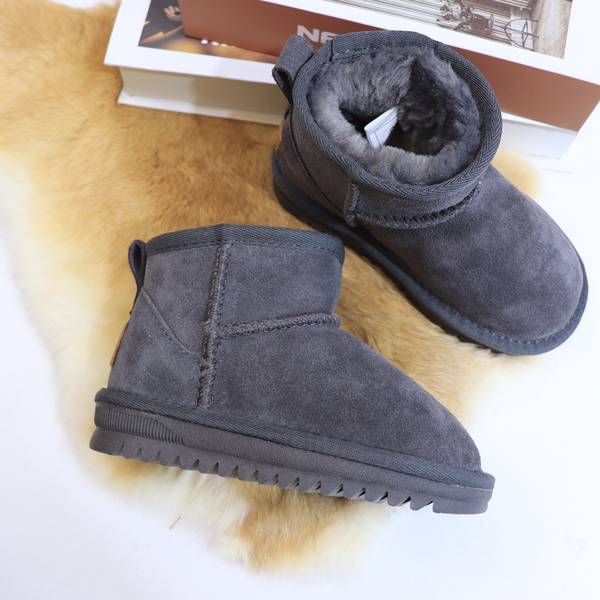 UGG Children