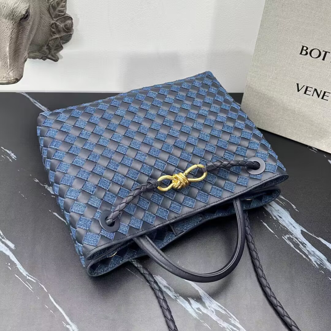 Bottega Veneta Medium Andiamo Bag 766014 Denim&Navy