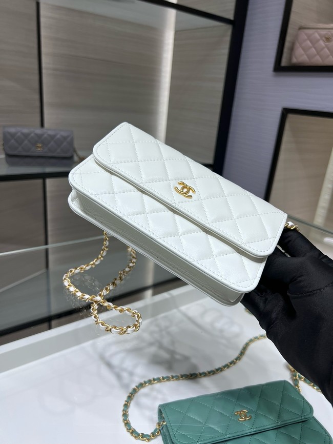 Chanel CLASSIC WALLET ON CHAIN AP3071 white