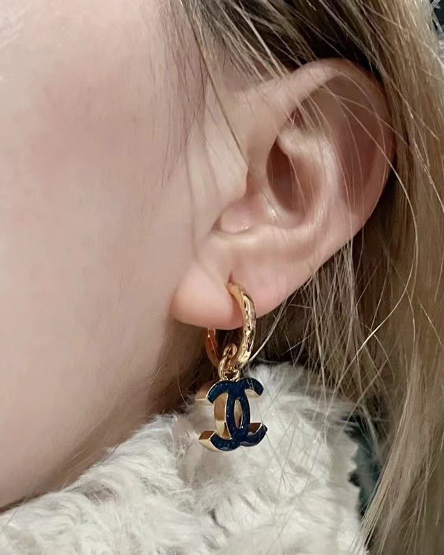 Chanel Earrings CE15674