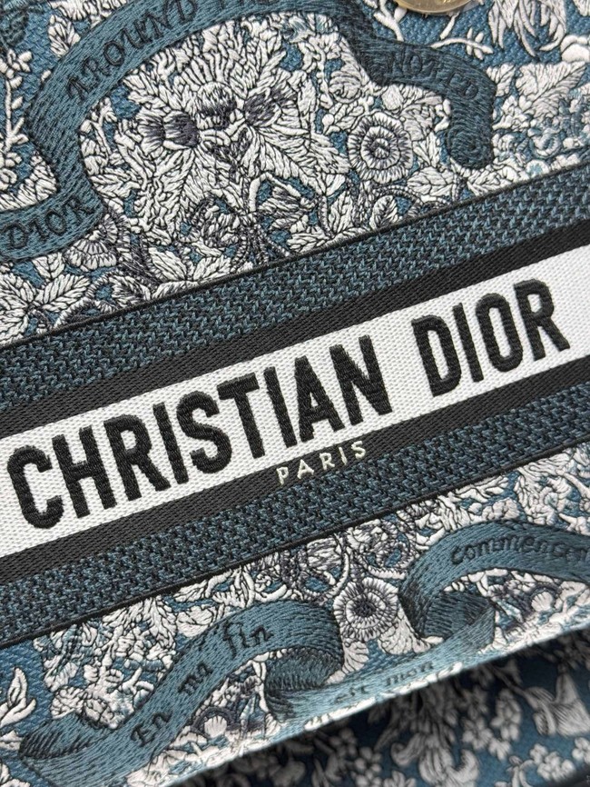 DIOR Medium Blue Embroidery with White Miss M0565OT