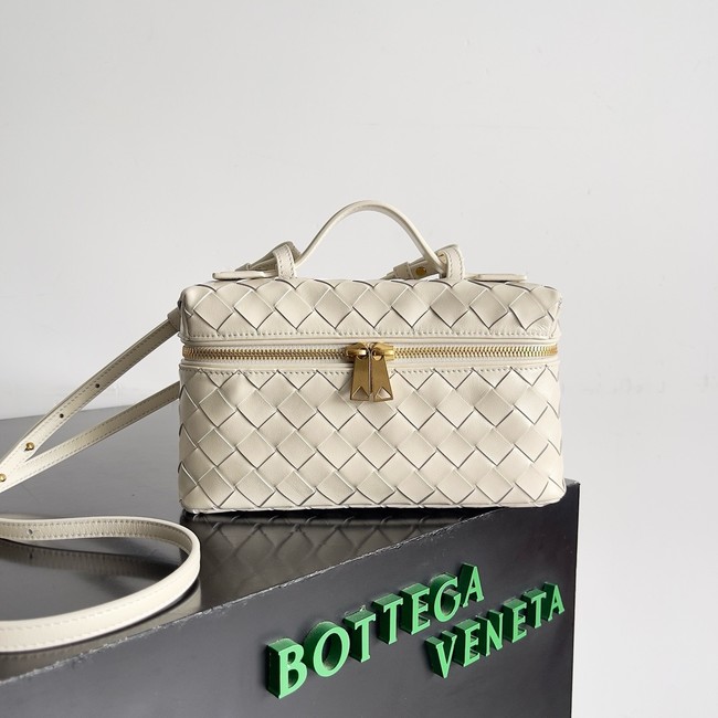 Bottega Veneta Vanity Case On Strap 789109 Natural