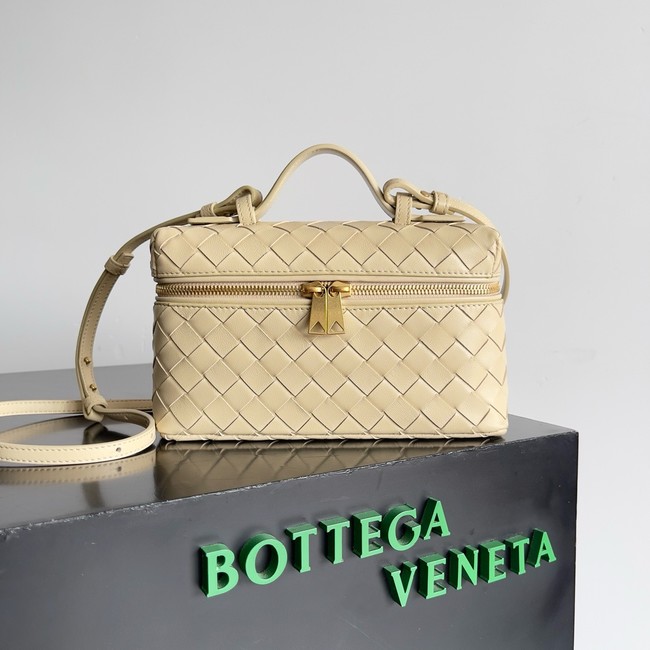 Bottega Veneta Vanity Case On Strap 789109 light yellow