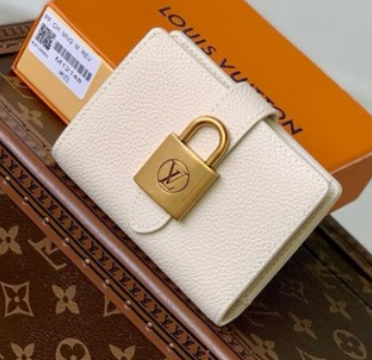 Louis Vuitton Low Key Compact Wallet M12148 white