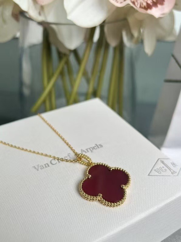 Van Cleef & Arpels Necklace CE15897