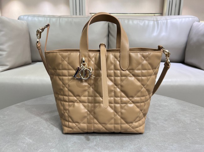 Medium Dior Toujours Vertical Tote Bag Macrocannage Calfskin M2836OSNW Tan