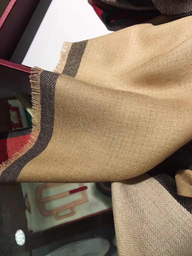 Burberry Shawl Wool Silk and Cotton KY188