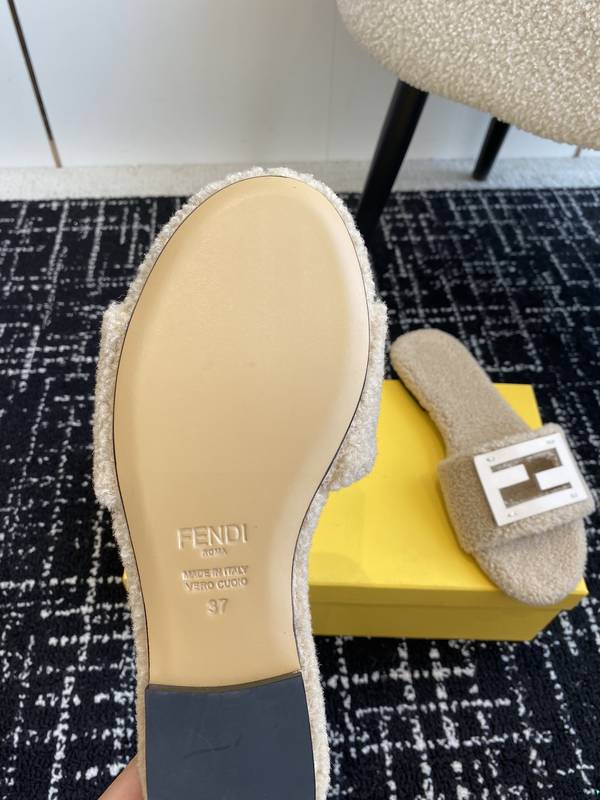 Fendi Shoes FDS00130