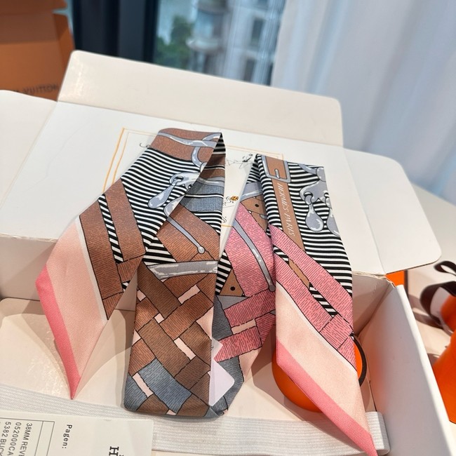 Hermes Silk Twilly scarf H06376