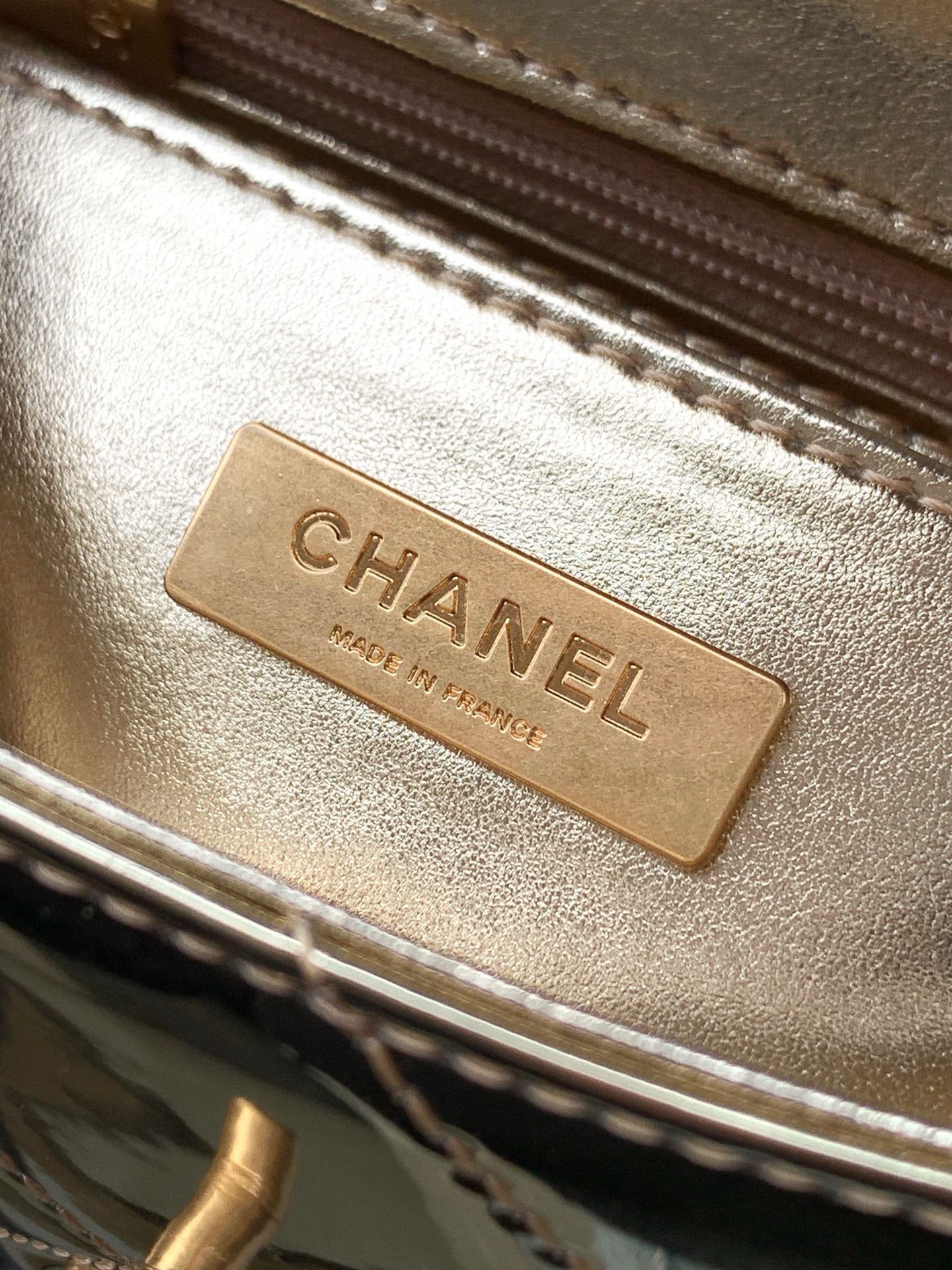 Chanel 25K Original Patent Leather Top Handle Bag  A6320 Gold