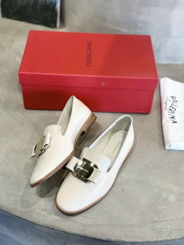 Ferragamo Shoes FMS00091