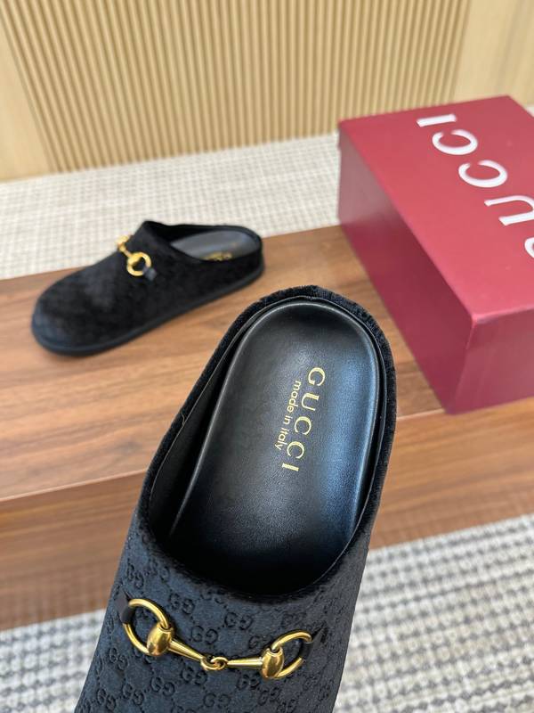Gucci Shoes GUS00882 Heel 2CM