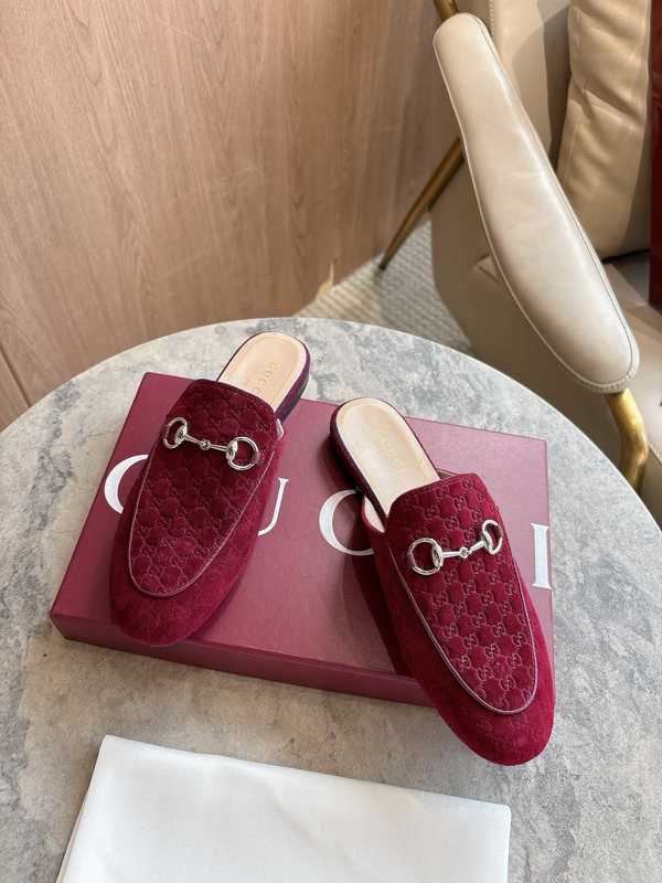 Gucci Shoes GUS00900 Heel 1.5CM