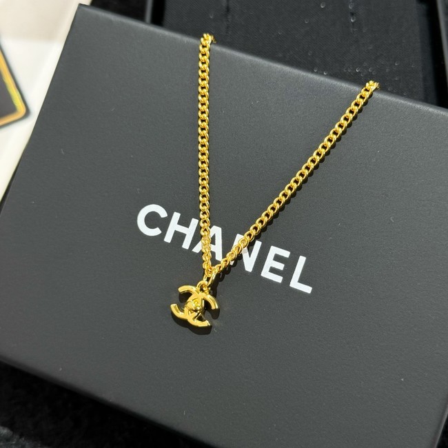 Chanel necklace CE81622