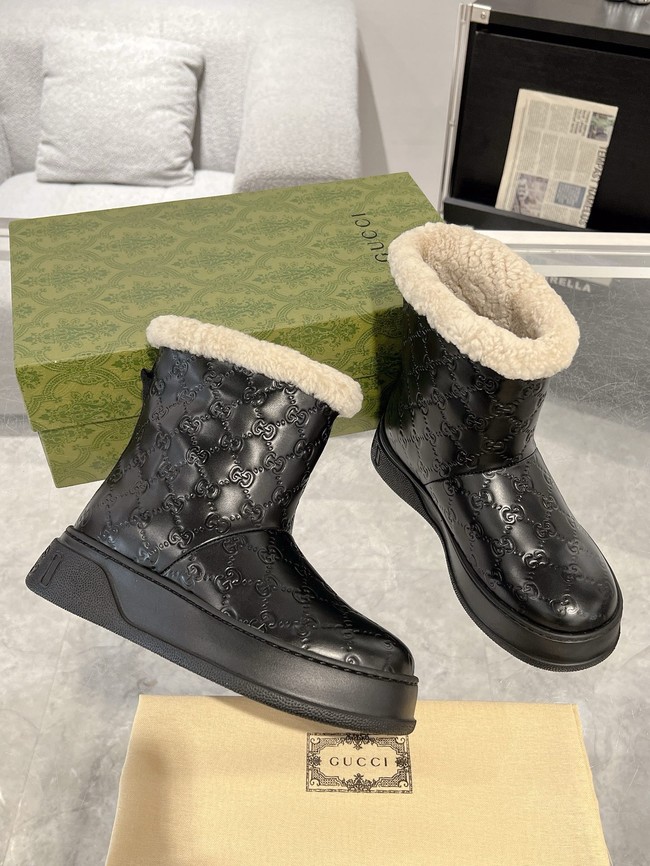 Gucci Womens boot with merino wool lining 857912-3