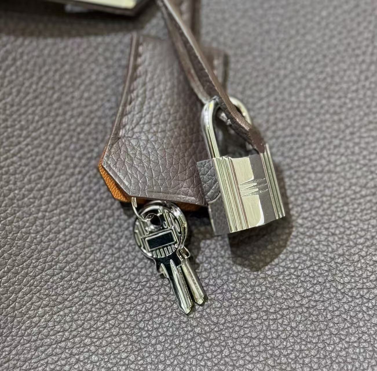 Hermes Original Togo Leather HB30O Coffee